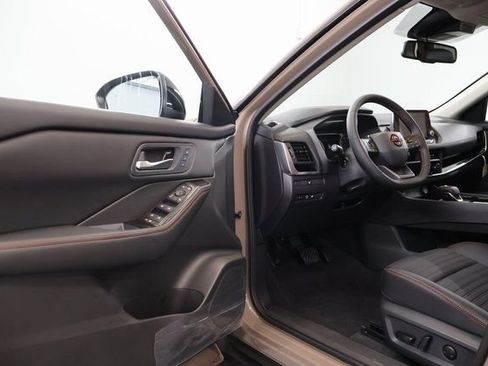 New 2026 Nissan Rogue SV w/ Rock Creek Premium Package AWD/4WD image 9