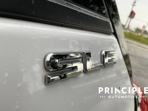 Used 2021 GMC Terrain SLE FWD image 26