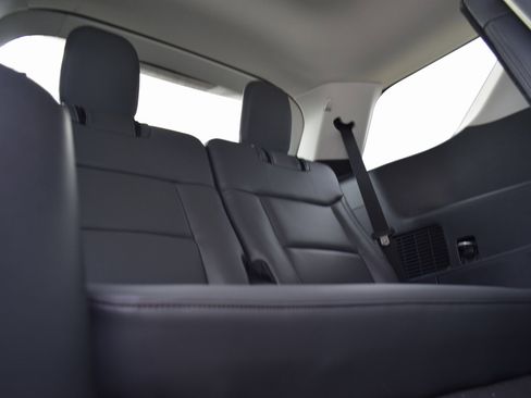 New 2026 Ford Explorer Active w/ Active Comfort Package image 23