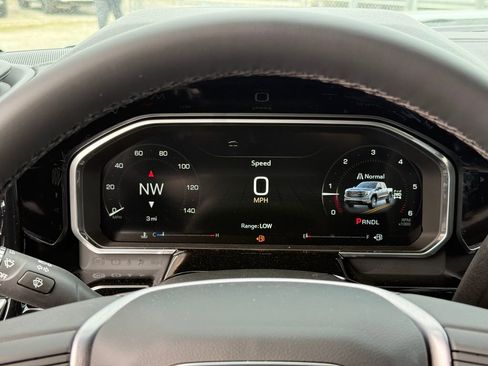 New 2026 GMC Sierra 1500 SLE w/ Preferred Package image 32