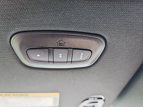 Certified 2022 RAM 1500 Limited image 19