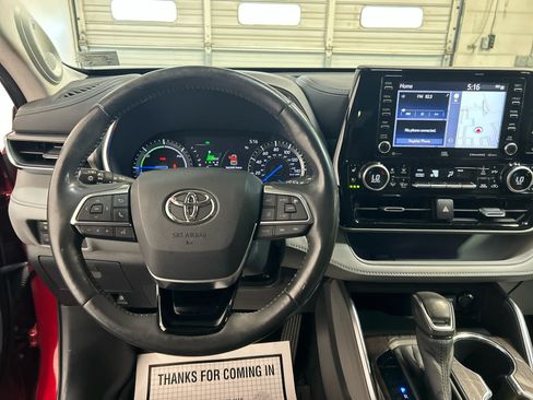 Used 2020 Toyota Highlander Limited AWD/4WD image 10