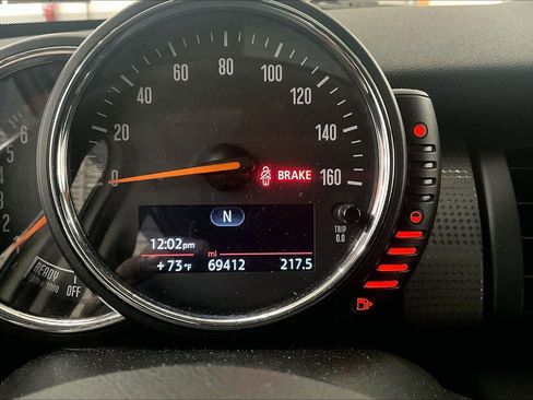 Used 2016 MINI Cooper 4-Door Hardtop image 19