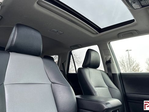 Used 2022 Toyota 4Runner SR5 Premium image 20