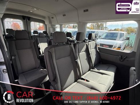 Used 2023 Ford Transit 350 XLT image 9