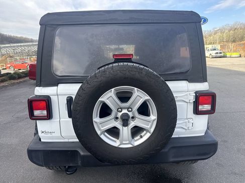 Used 2022 Jeep Wrangler Unlimited Sport AWD/4WD image 5
