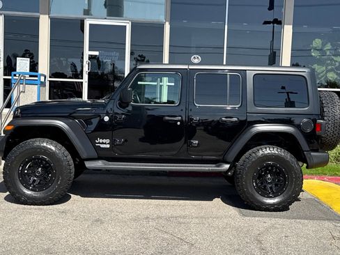 Used 2021 Jeep Wrangler Unlimited Sport AWD/4WD image 7