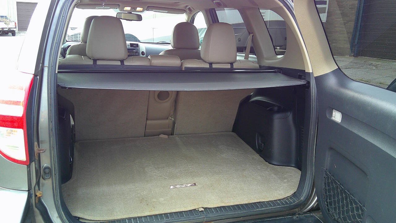 Used 2012 Toyota RAV4 Limited w/ Premium Plus Value Pkg AWD/4WD image 12
