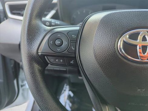 Used 2025 Toyota Corolla LE image 15