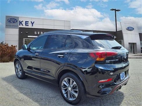 Used 2022 Buick Encore GX Essence w/ Advanced Technology Package image 5