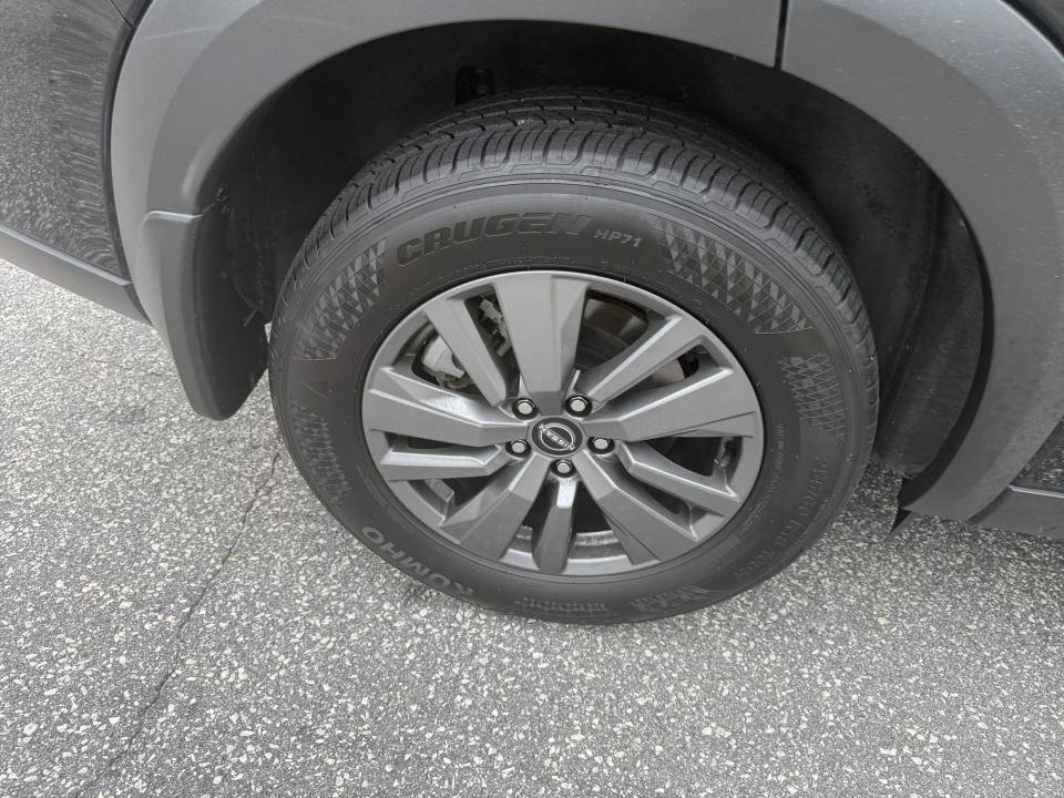 Certified 2025 Nissan Pathfinder SV FWD image 23