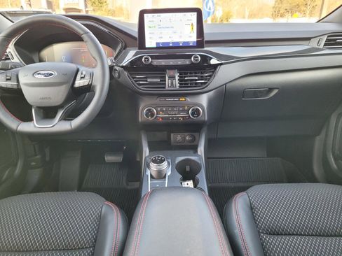 Used 2025 Ford Escape ST-Line w/ Cold Weather Package image 14