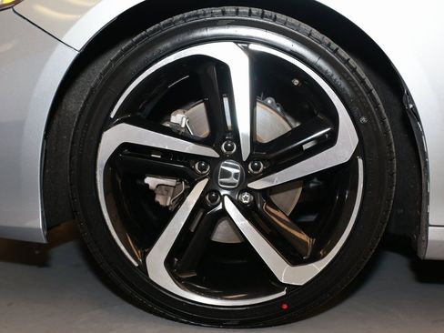 Used 2022 Honda Accord Sport image 24