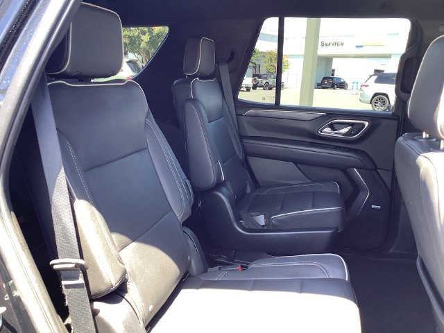 Used 2023 GMC Yukon SLT AWD/4WD image 34