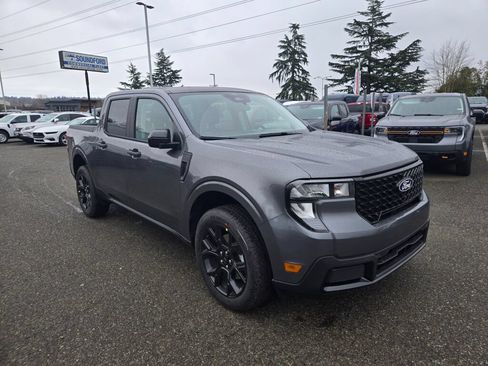 New 2026 Ford Maverick XLT w/ Equipment Group 301A AWD/4WD image 3