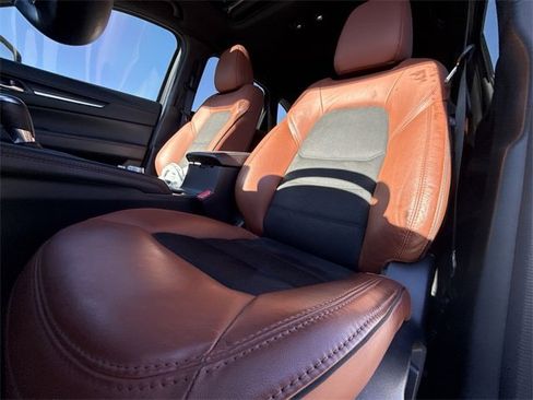 Used 2024 MAZDA CX-5 Carbon Edition image 3