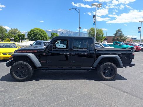 Used 2021 Jeep Gladiator Mojave w/ Cold Weather Group AWD/4WD image 8