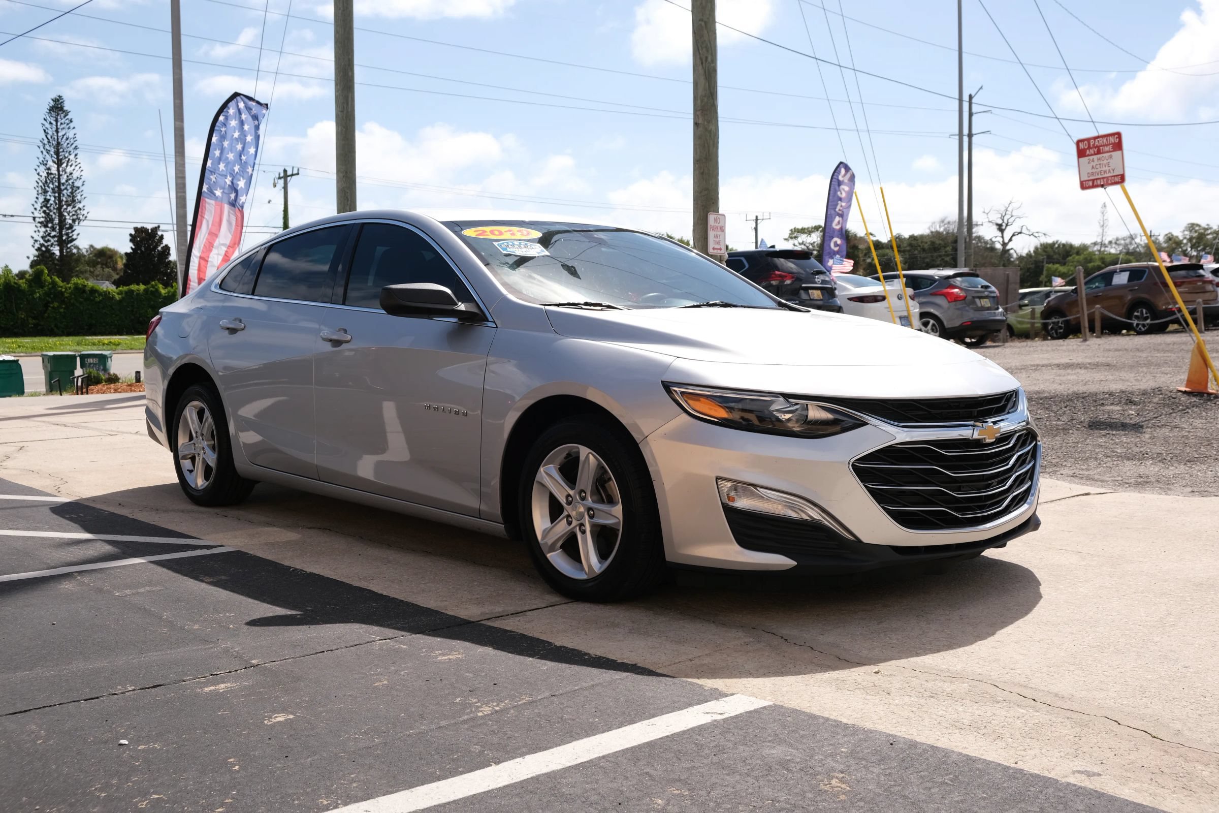 Used 2019 Chevrolet Malibu LS FWD image 3
