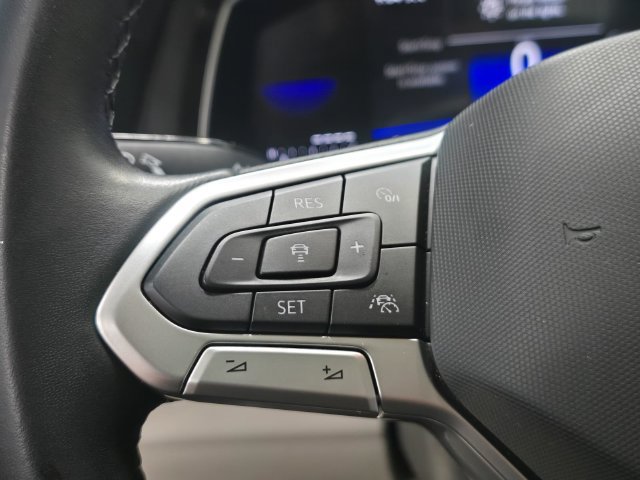Certified 2023 Volkswagen Jetta SE FWD image 14