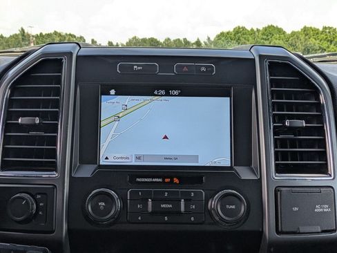 Used 2019 Ford F150 XLT w/ Equipment Group 302A Luxury AWD/4WD image 18