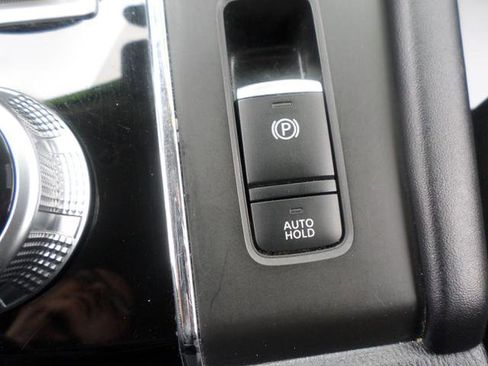 Used 2022 Mitsubishi Outlander ES image 13