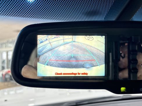 Used 2013 Toyota Tacoma PreRunner image 17