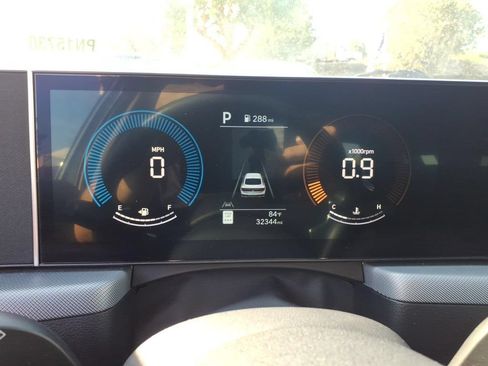Used 2025 Hyundai Sonata SEL FWD image 10