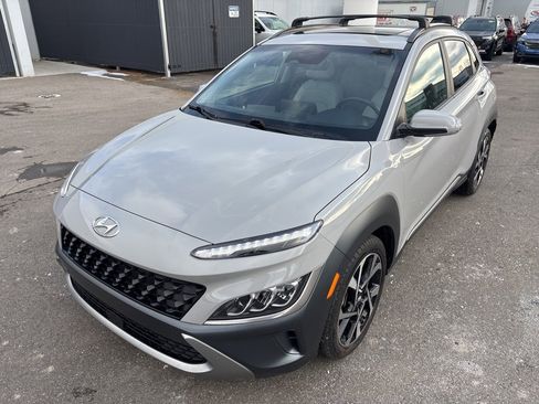 Used 2023 Hyundai Kona Limited image 6