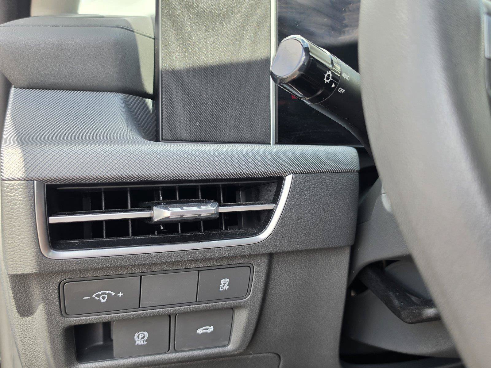 Used 2025 Hyundai Sonata SEL FWD image 19