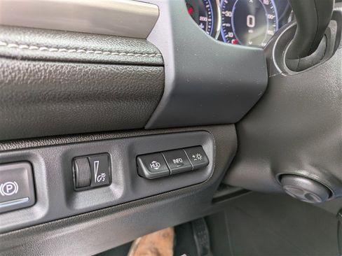 Used 2023 GMC Acadia Denali w/ Denali Ultimate Package AWD/4WD image 32