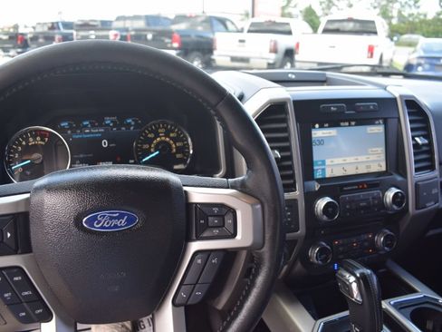 Used 2018 Ford F150 Lariat w/ Equipment Group 501A Mid AWD/4WD image 21