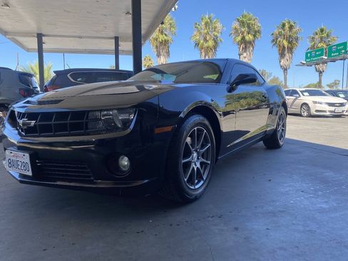 Used 2010 Chevrolet Camaro LS RWD image 12