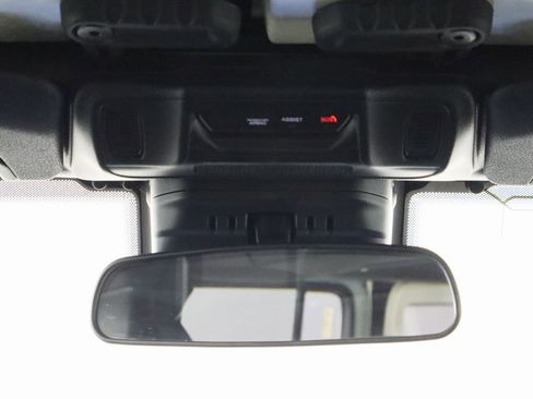 Used 2024 Jeep Wrangler Unlimited Rubicon image 24