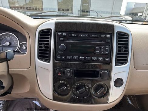 Used 2005 Mercury Mariner 2WD V6 image 20