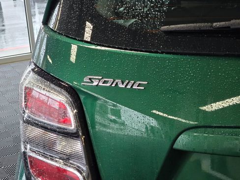 Used 2018 Chevrolet Sonic LT image 14