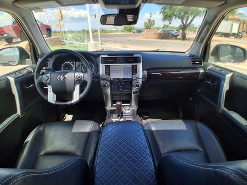 Used 2023 Toyota 4Runner Limited AWD/4WD image 23
