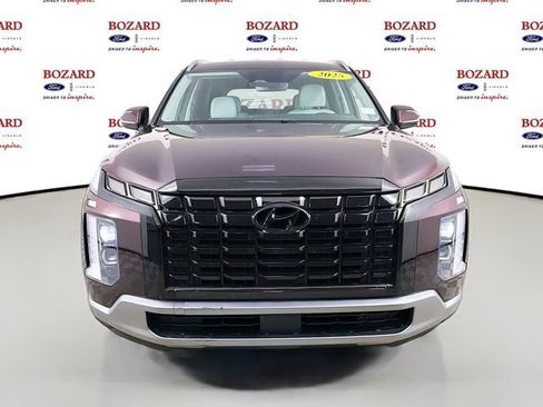 Used 2025 Hyundai Palisade SEL FWD image 2
