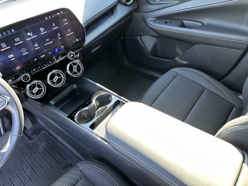 New 2025 Chevrolet Blazer EV LT image 35