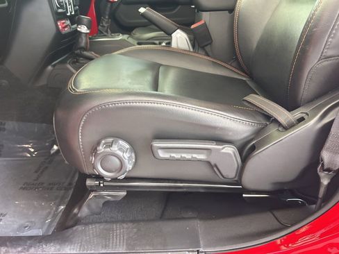 Certified 2022 Jeep Gladiator Mojave w/ Trailer Tow Package image 42