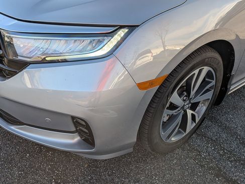 Used 2024 Honda Odyssey Touring image 11