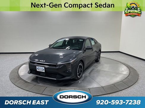 New 2026 Kia K4 EX image 1