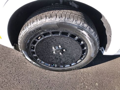 New 2026 Ford Maverick Lobo image 10