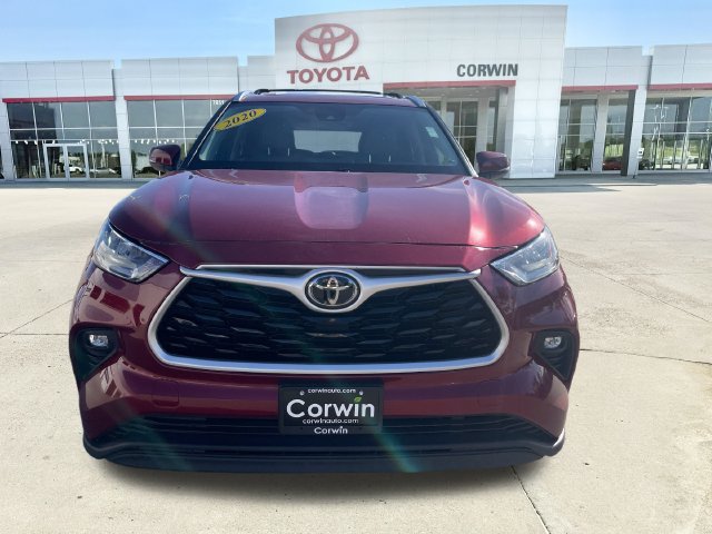 Used 2020 Toyota Highlander XLE AWD/4WD image 8