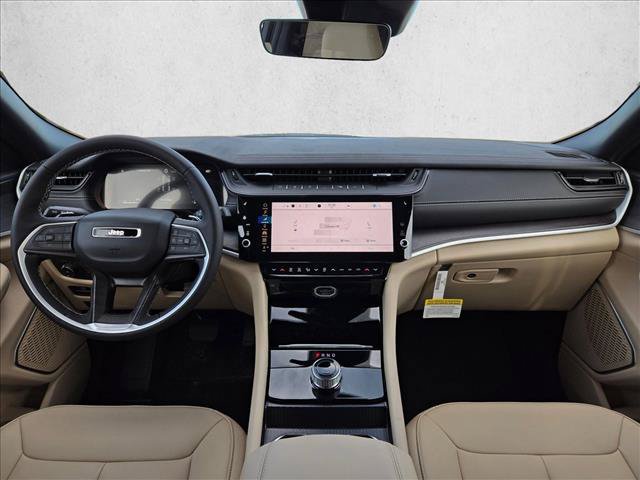 New 2026 Jeep Grand Cherokee Limited RWD image 15