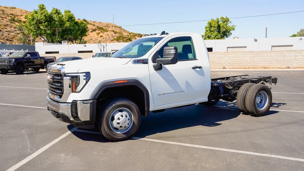 New 2026 GMC Sierra 3500 Pro w/ Convenience Package AWD/4WD image 3
