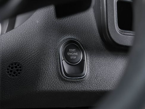 Used 2024 Mercedes-Benz Sprinter 3500 image 21