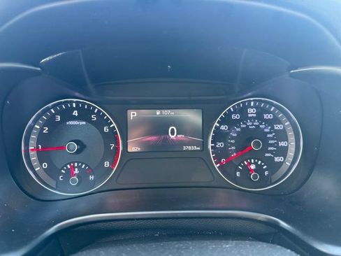 Used 2024 Kia Forte LXS w/ LXS Technology Package FWD image 11