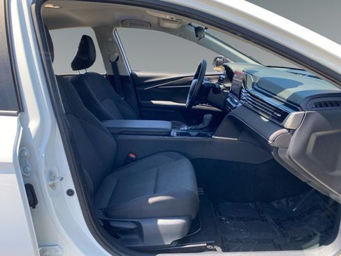 Used 2025 Toyota Camry LE FWD image 15