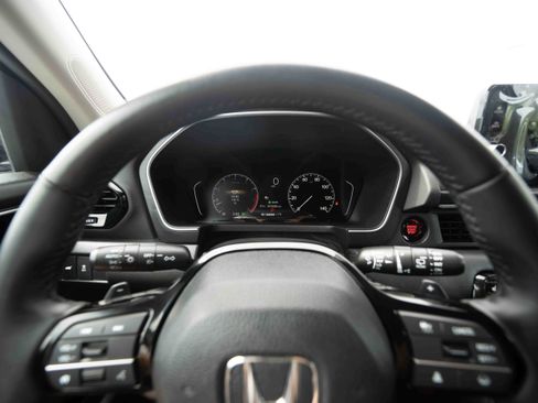 Certified 2025 Honda Pilot EX-L image 15
