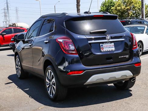 Used 2021 Buick Encore Preferred AWD/4WD image 9